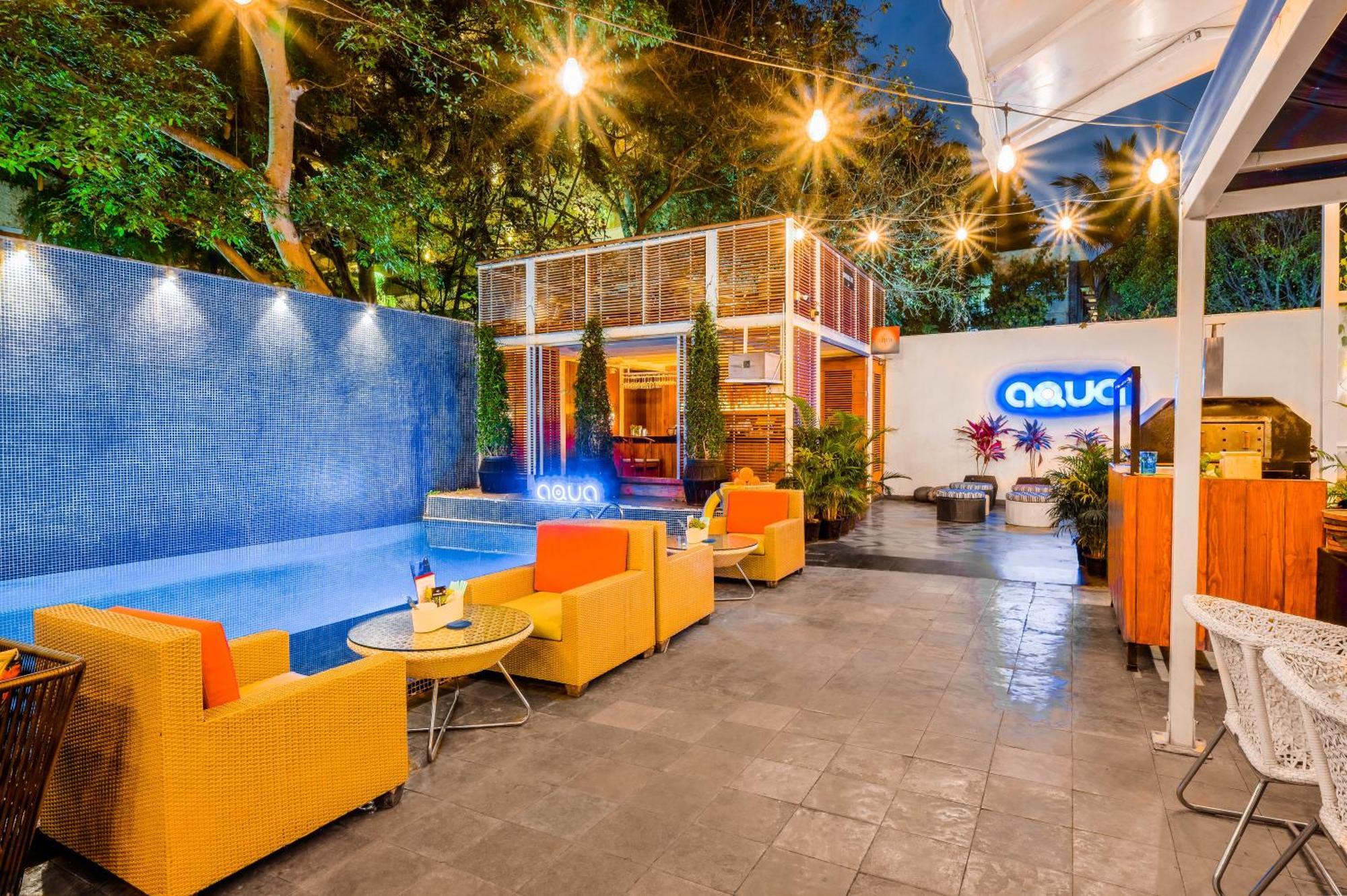 The Park Bangalore, Mg Road Екстериор снимка The lounge at the airport