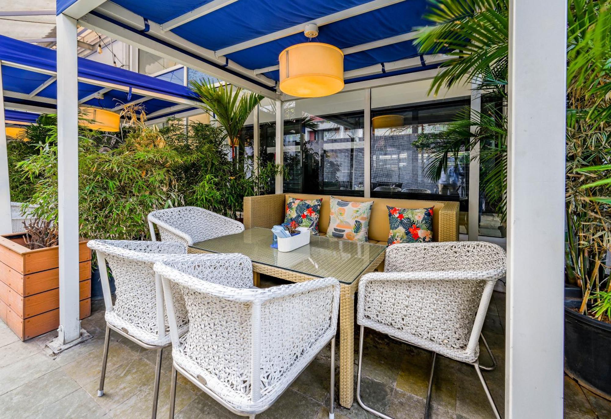 The Park Bangalore, Mg Road Екстериор снимка The Terrace at The Standard East Village