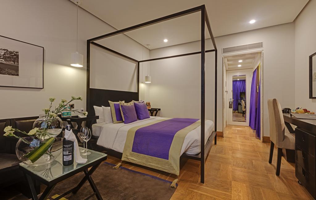 The Park Bangalore, Mg Road Екстериор снимка A room at the Taj Bengal