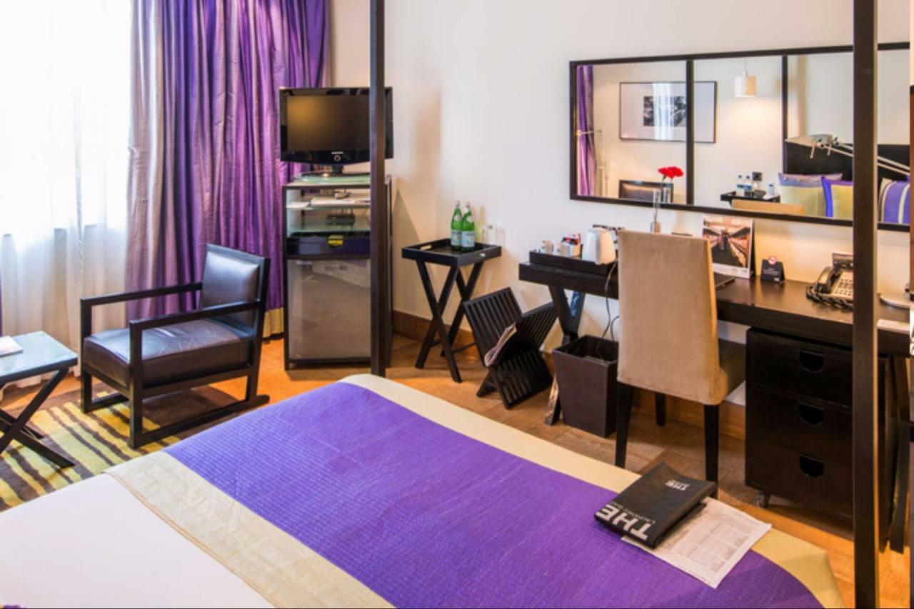The Park Bangalore, Mg Road Екстериор снимка A room at the hotel
